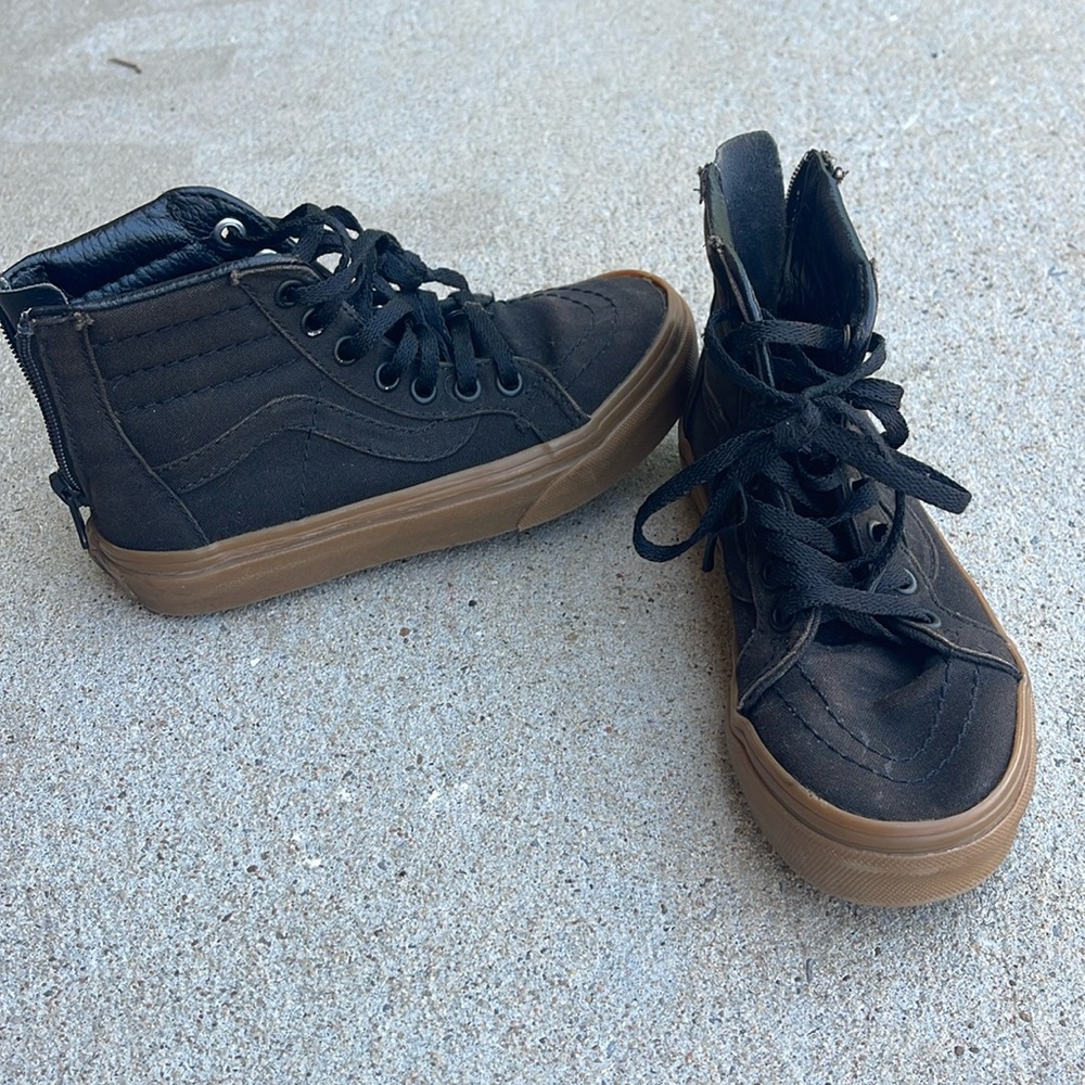 Toddlers high top vans